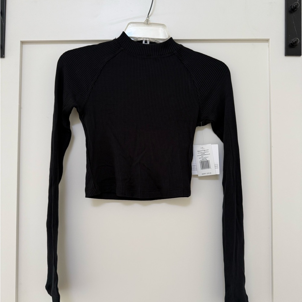 Beyond Yoga Ribbed Contours Mock Neck Cropped Top